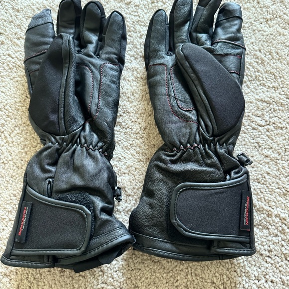 Battery Powered, Heated Black Leather Motorcycle Gloves - Picture 7 of 7